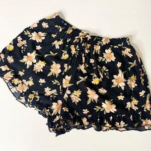American Eagle Black Floral Shorts NWT